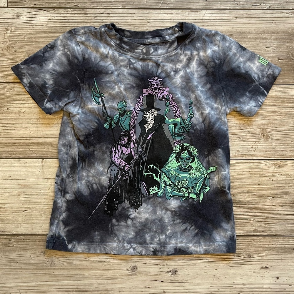 Disney | Haunted Mansion Tie Dye T-Shirt |
Size: XS (4)